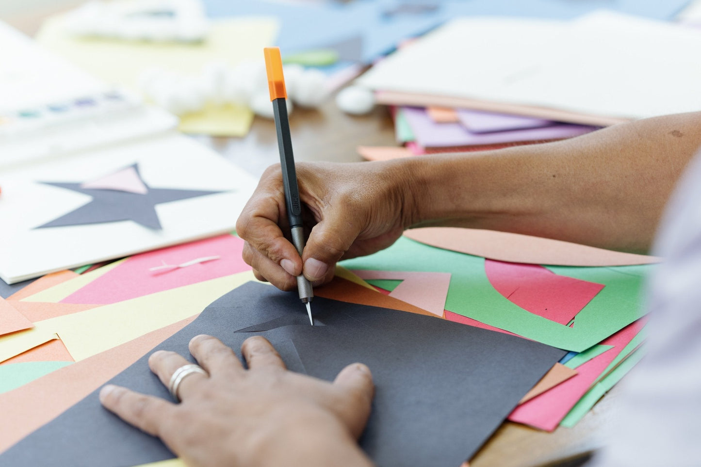 Taglierino per lavori artigianali