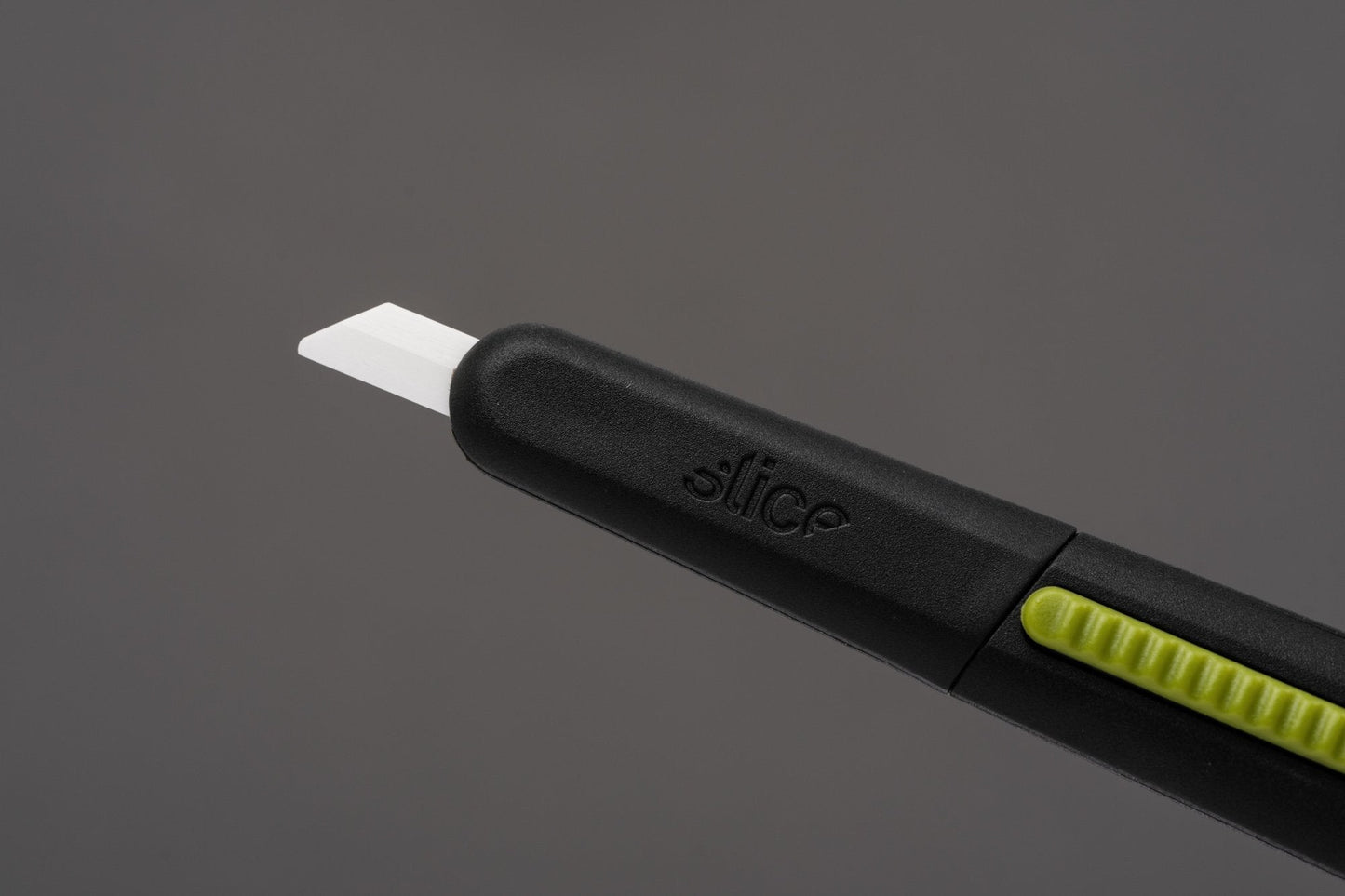 Auto-Retractable Slim Pen Cutter